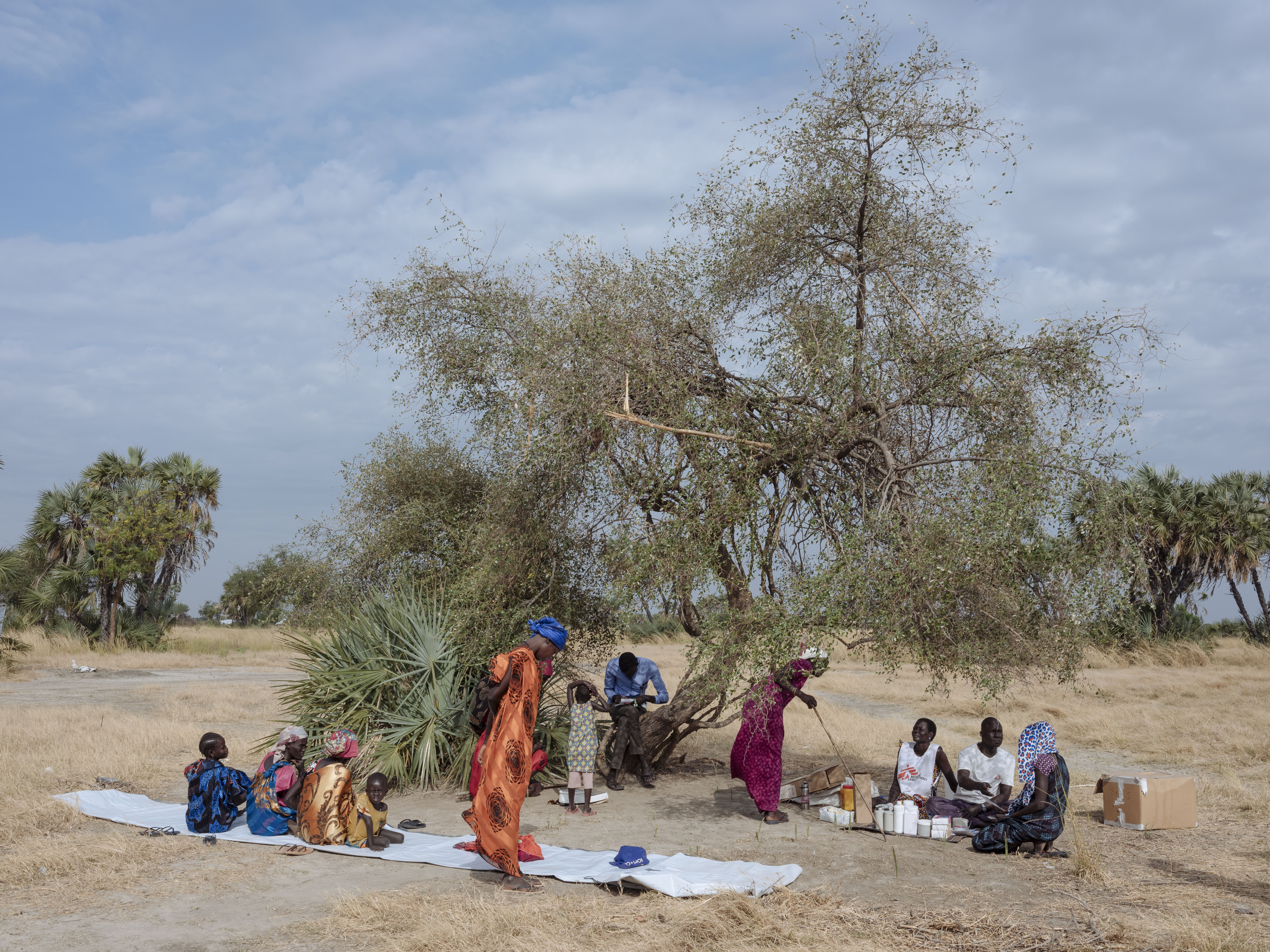 The above image was captured by Magnum photographer Emin Ozmen during his visit to Leer and Mayendit, South Sudan, in 2018, where Doctors Without Borders was actively helping communities affected by conflict and displacement by providing necessary medical assistance